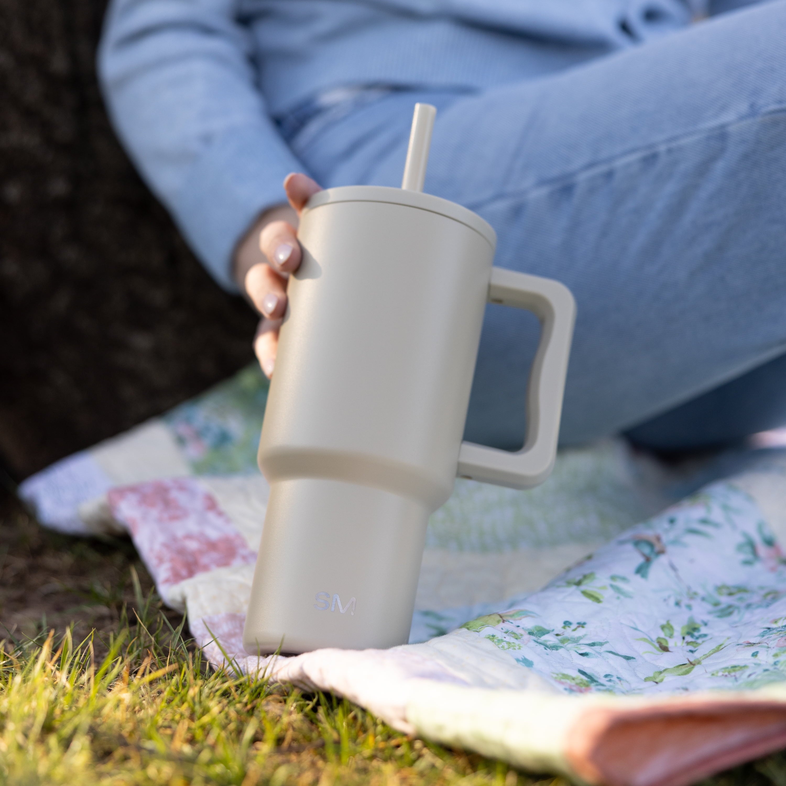Simple Modern 30 fl oz Insulated Stainless Steel Trek Tumbler with Straw Lid | Seaglass Sage and Cream Checkmate 23VN