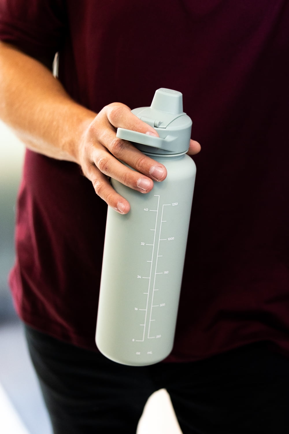 Simple Modern 48 fl oz Reusable Tritan Summit Water Bottle with Silicone Straw Lid|Seaglass Sage S5ES