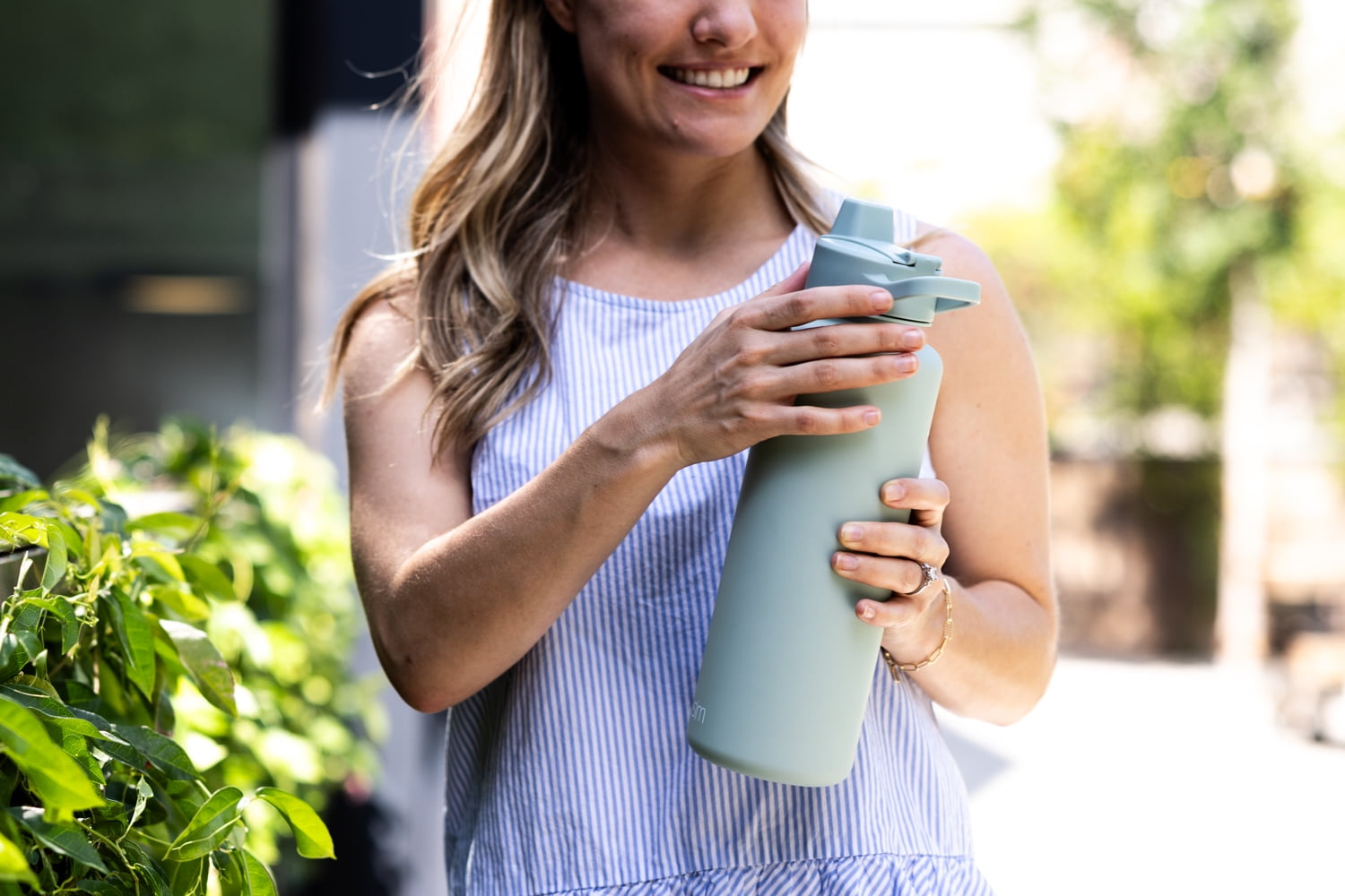 Simple Modern 48 fl oz Reusable Tritan Summit Water Bottle with Silicone Straw Lid|Seaglass Sage S5ES