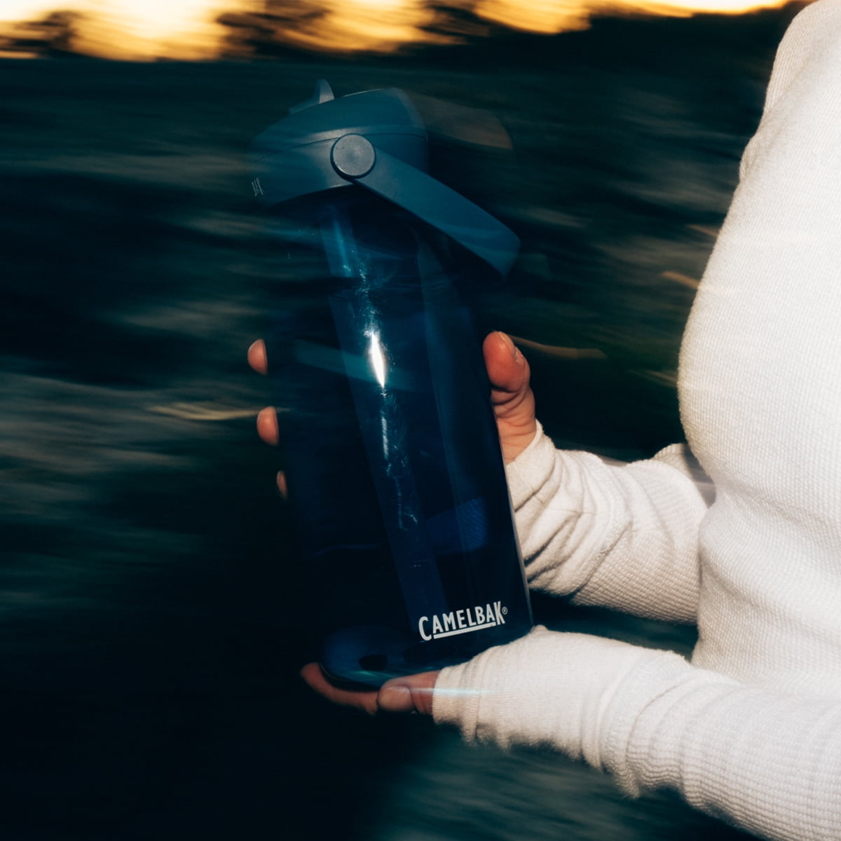 Camelbak Thrive™ Flip Straw Water Bottle 25oz, Oxford HINK