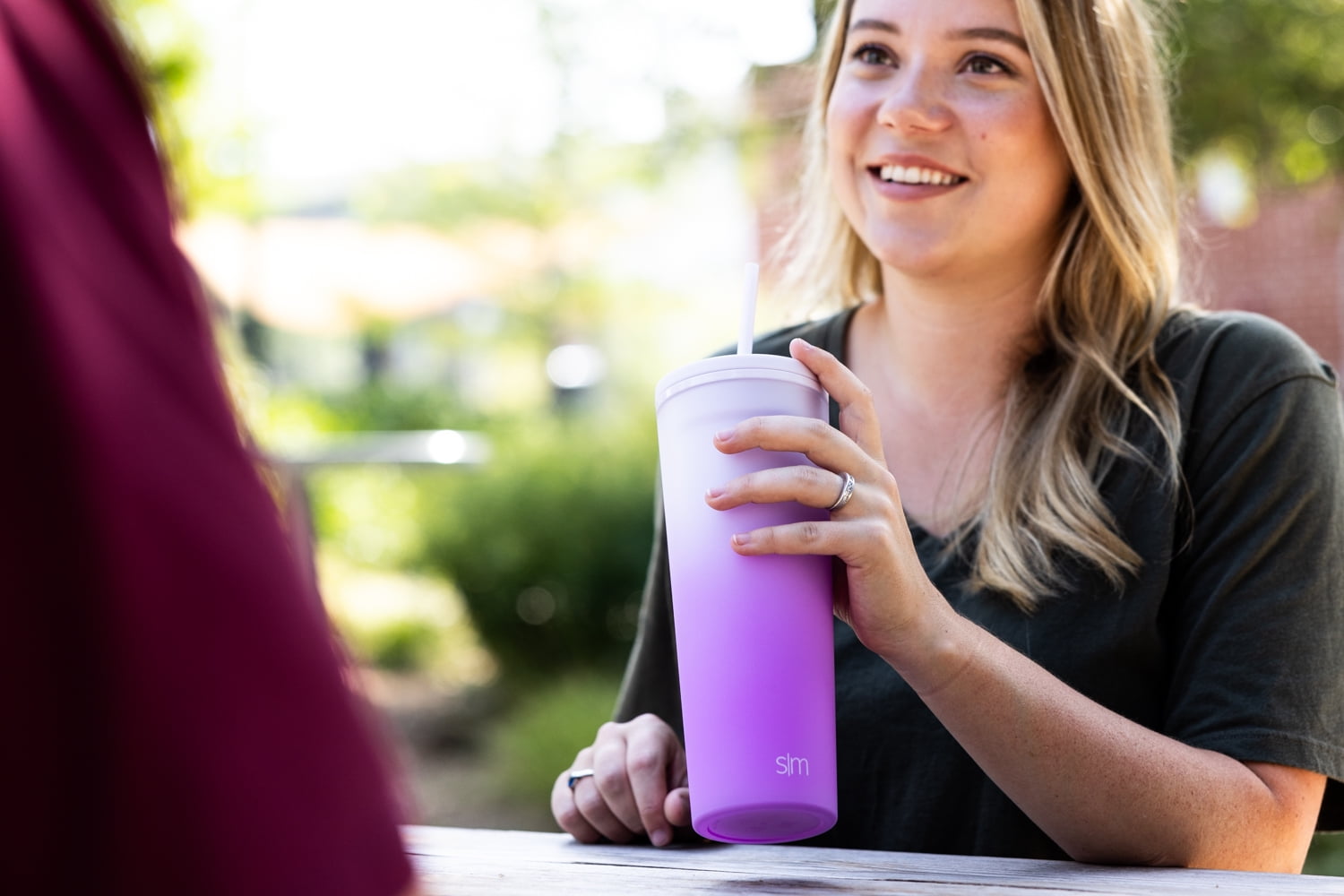 Simple Modern 24 fl oz Double Wall Plastic Classic Tumbler with Straw|Opalescent VADS