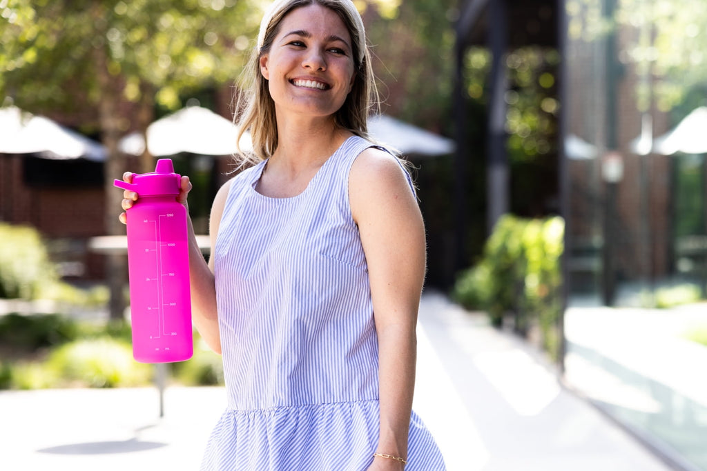 Simple Modern 48 fl oz Reusable Tritan Summit Water Bottle with Silicone Straw Lid|Raspberry Vibes K0LG