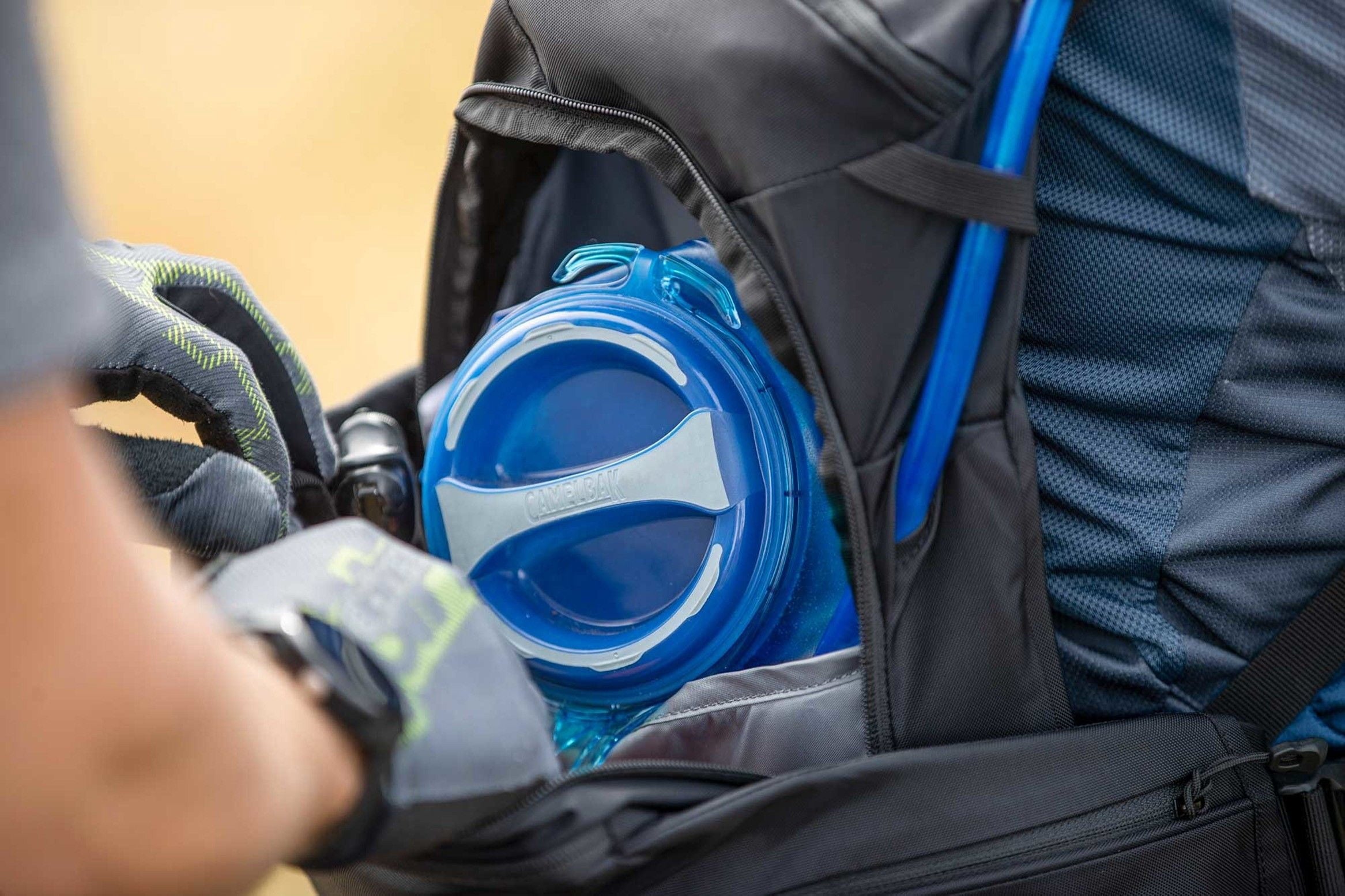 Camelbak Crux™ 2L Reservoir, Blue L75J
