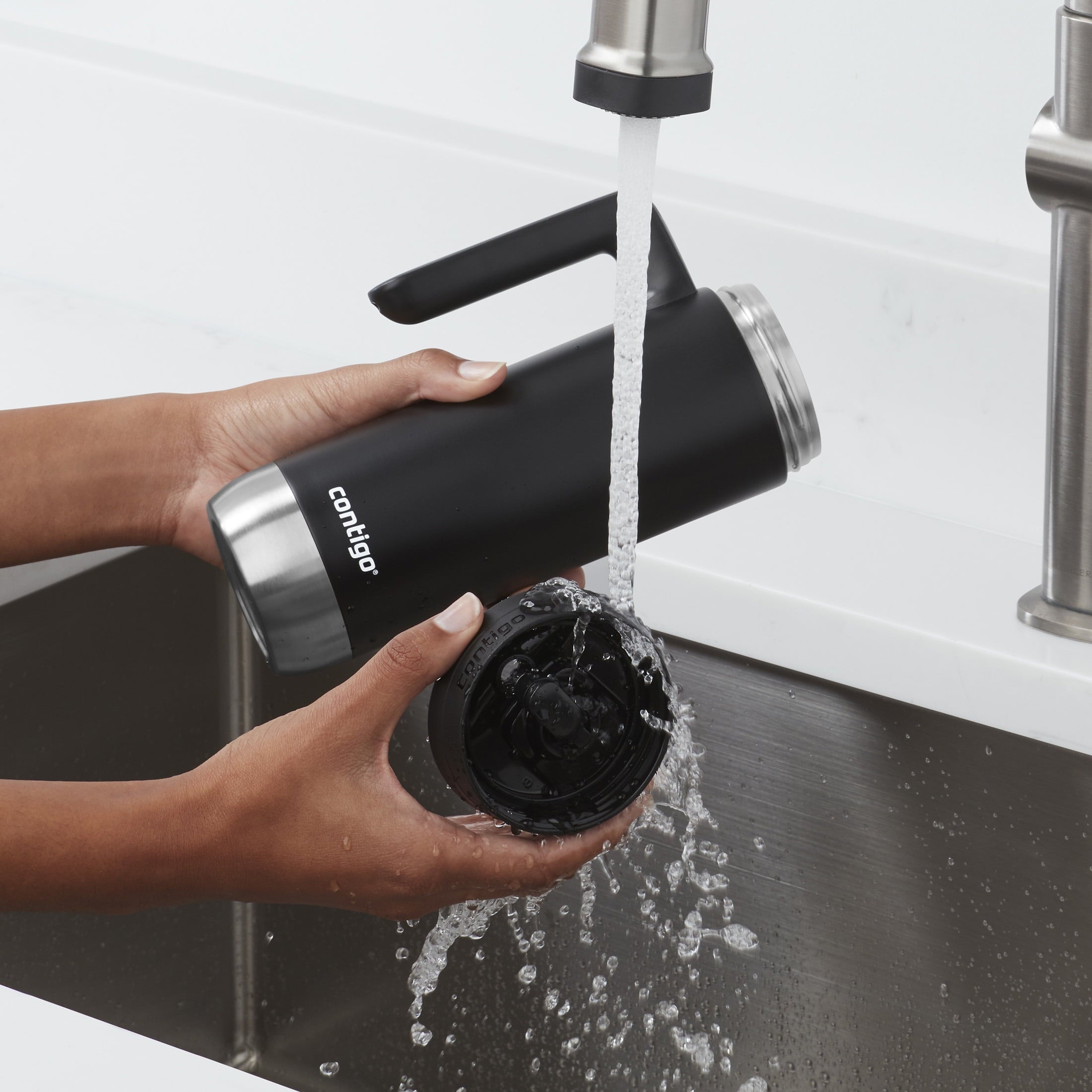 Contigo Huron 2.0 Stainless Steel Travel Mug with SNAPSEAL Lid and Handle in Black, 20 fl oz. CMXW