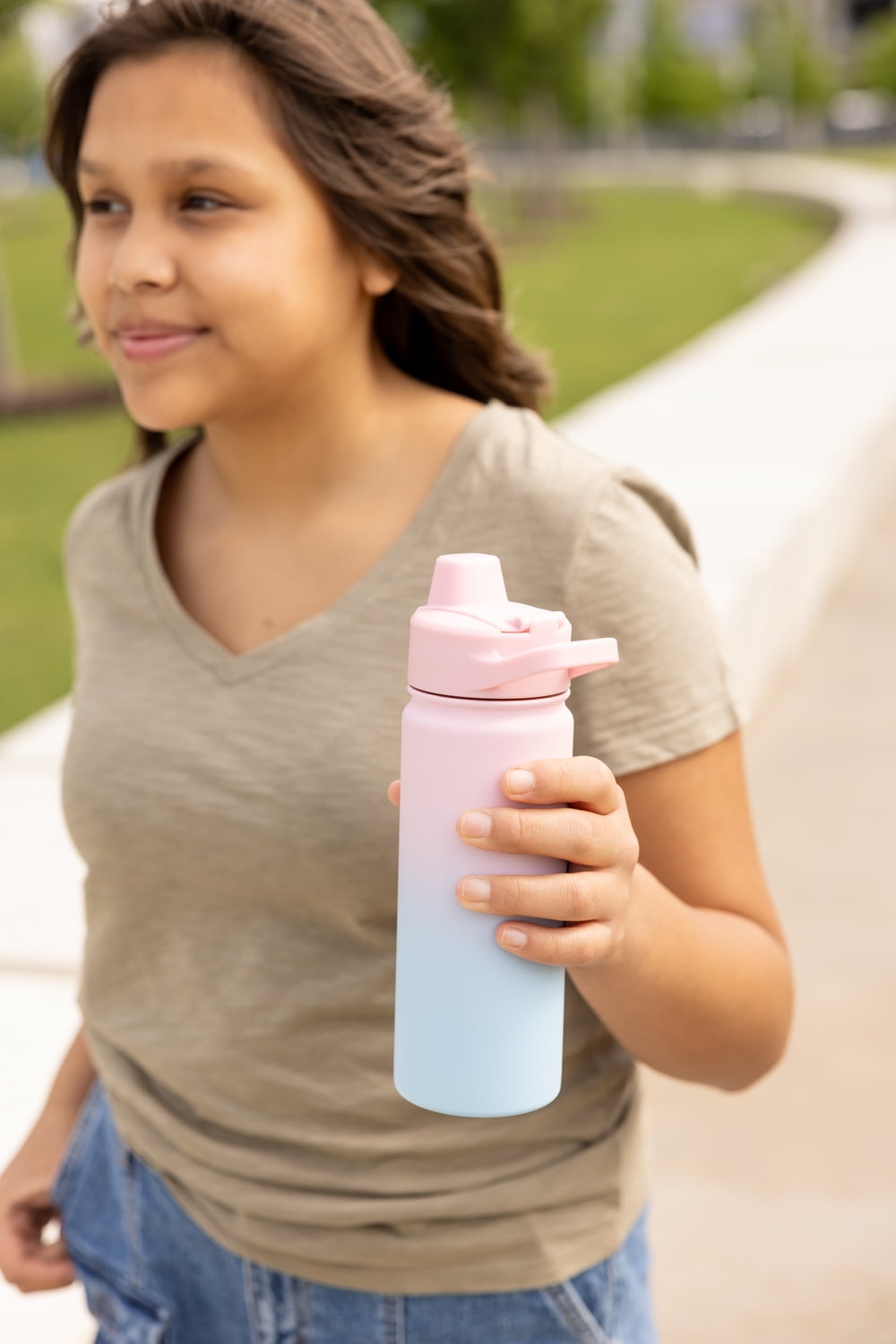 Simple Modern 18 fl oz Insulated Stainless Steel Summit Water Bottle with Covered Silicone Straw Lid | Sweet Taffy 90Q5
