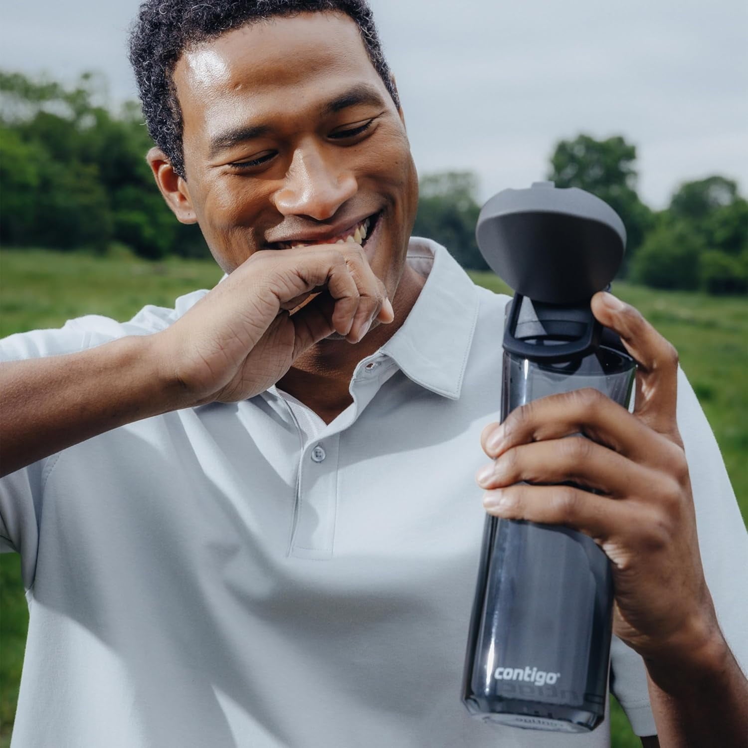Contigo - Water Bottle with Leak-Proof and Locking Lid, BPA Free, 709ml Capacity, Black 1Q2T
