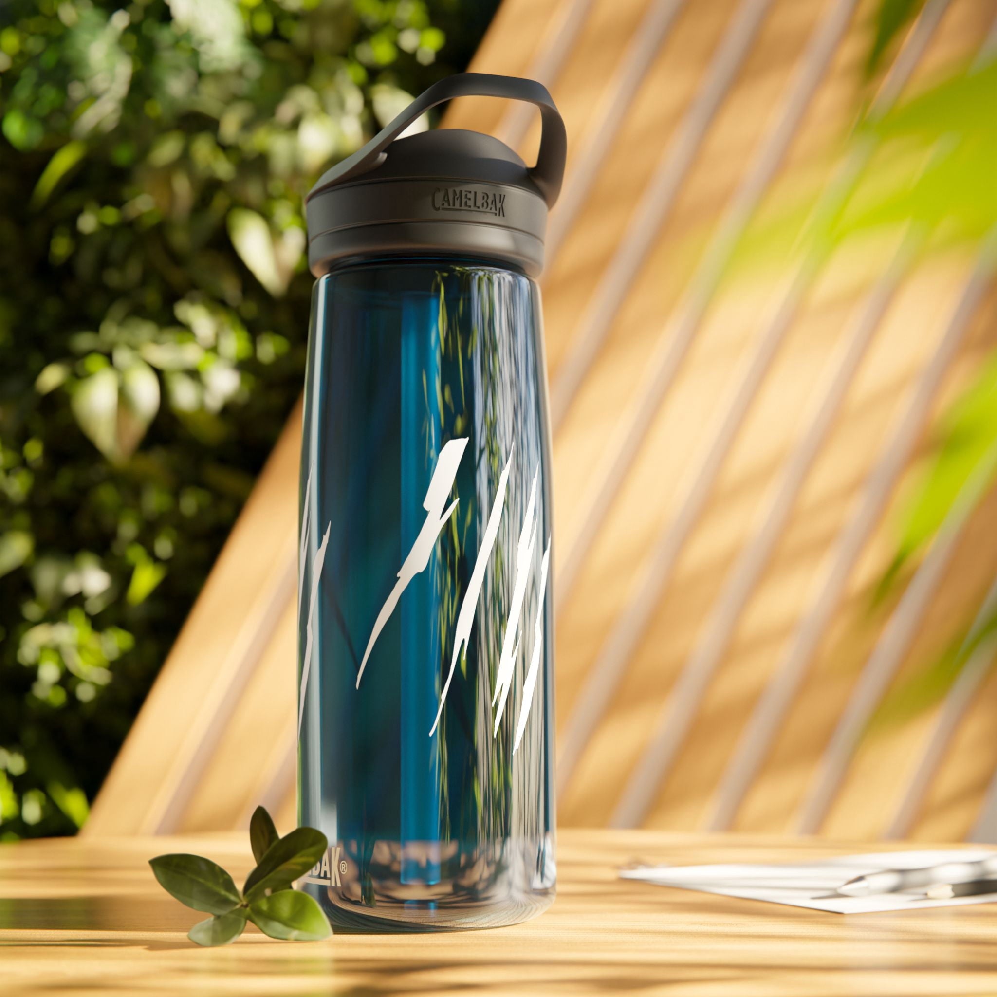 Effete Feline Claw Marks Scratch CamelBak Eddy®  Water Bottle, 20oz\25oz NMXB