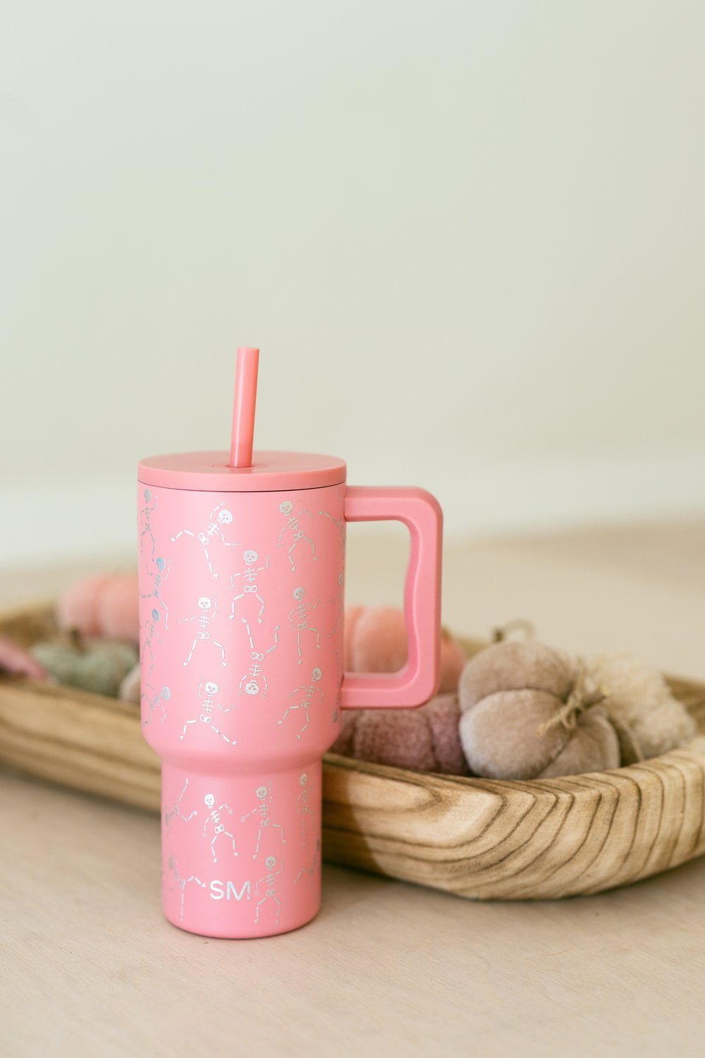 Simple Modern 30 fl oz Insulated Stainless Steel Trek Tumbler with Straw Lid | Seaglass Sage and Cream Checkmate 23VN